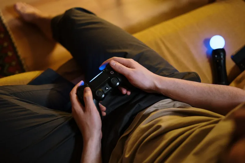 Playing Alone, Feeling Connected: The Surprising Social Life of the Solo Gamer