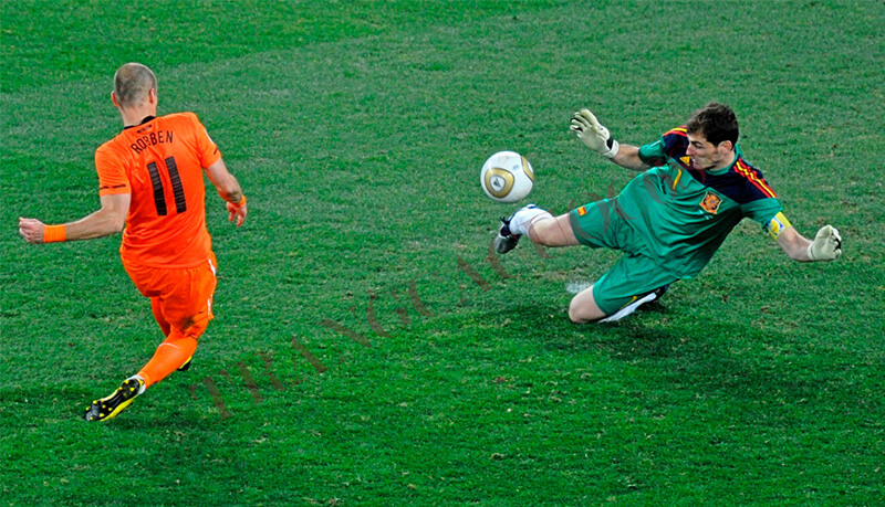 Iker Casillas góp công lớn trong chiến thắng trước Hà Lan tại World Cup 2010